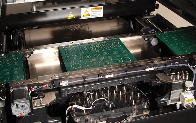 Triple Track rail system for Momentum II Elite printer